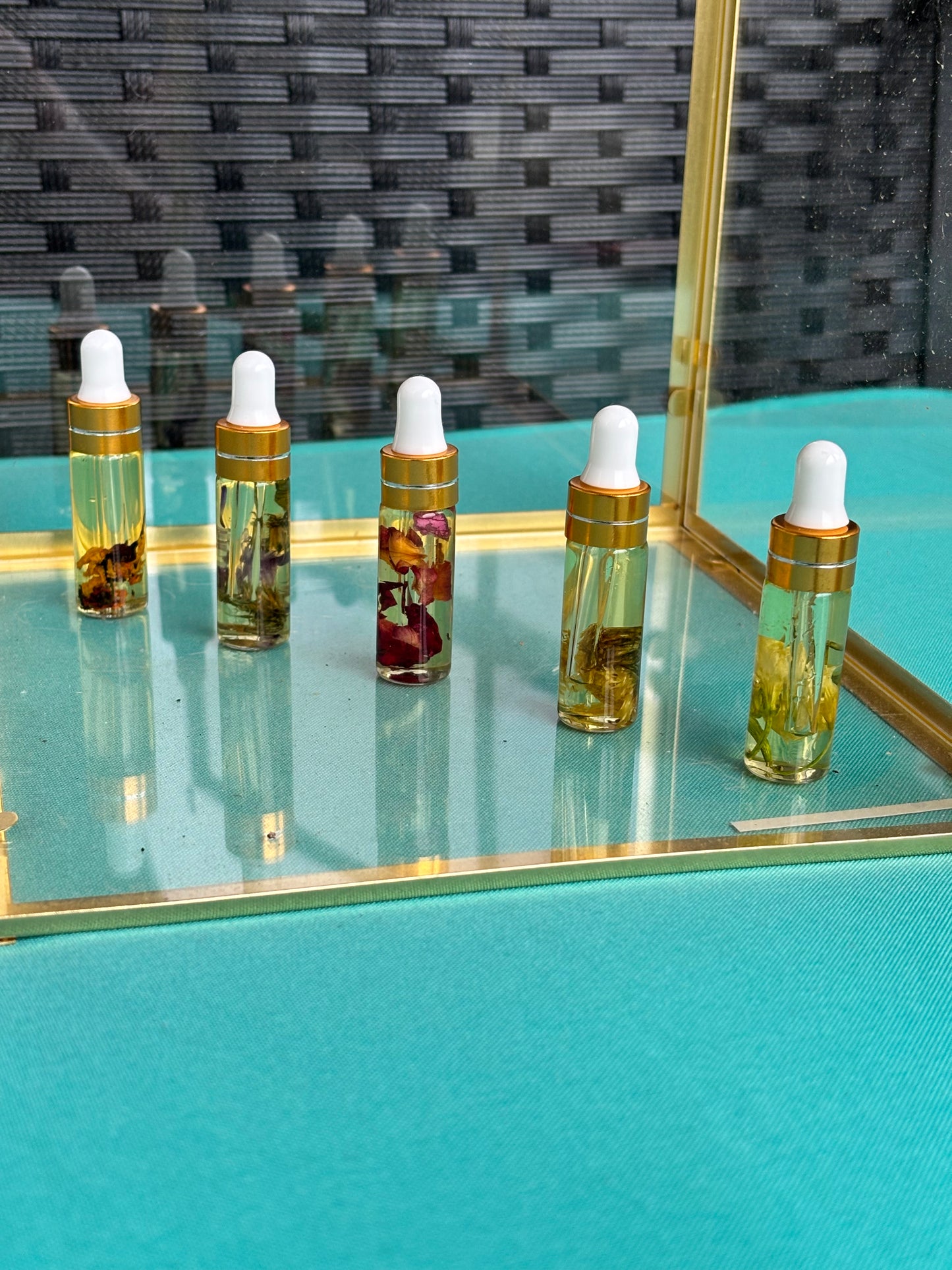 Body Oil Sample Box
